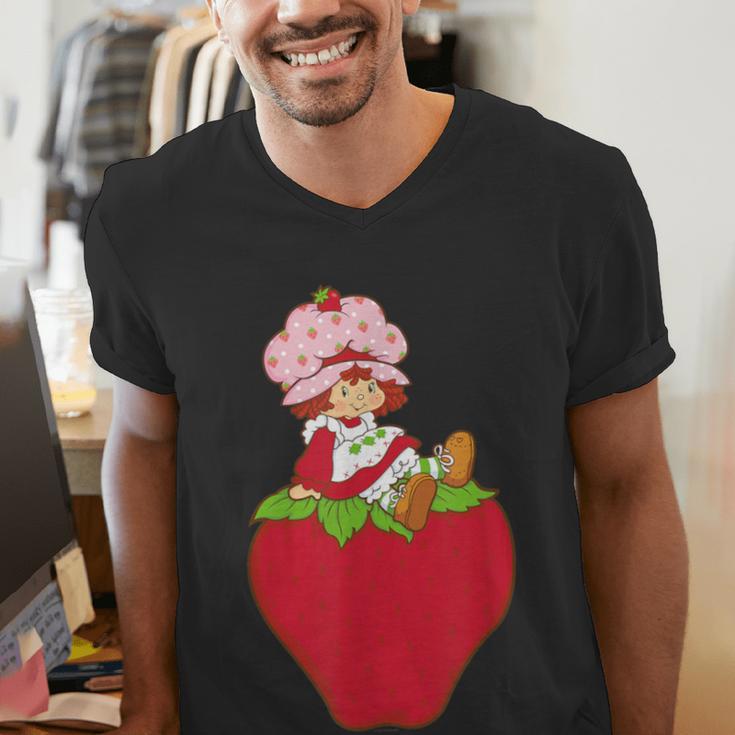 Strawberry Shortcake Sitting On Strawberry Retro Nostalgia Men's V-Neck T-Shirt