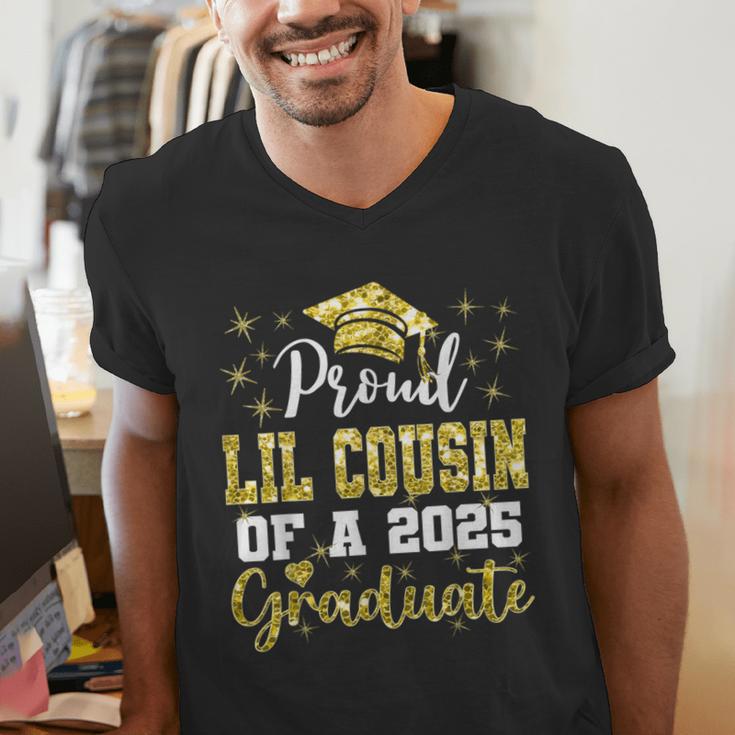 Super Proud Little Cousin Of 2025 Graduate Graduation Family Men's V-Neck T-Shirt