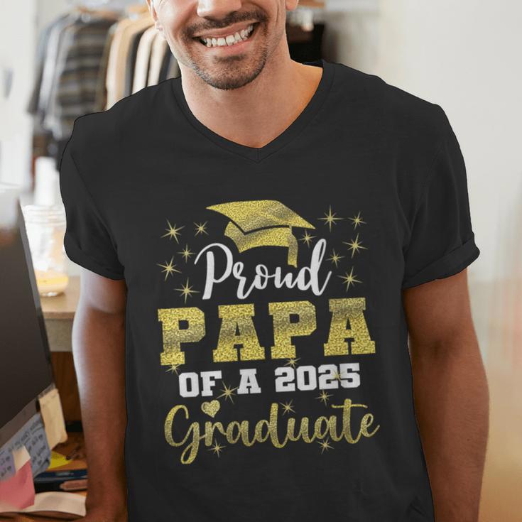 Super Proud Papa Of 2025 Graduate Senior Graduation Family Men's V-Neck T-Shirt
