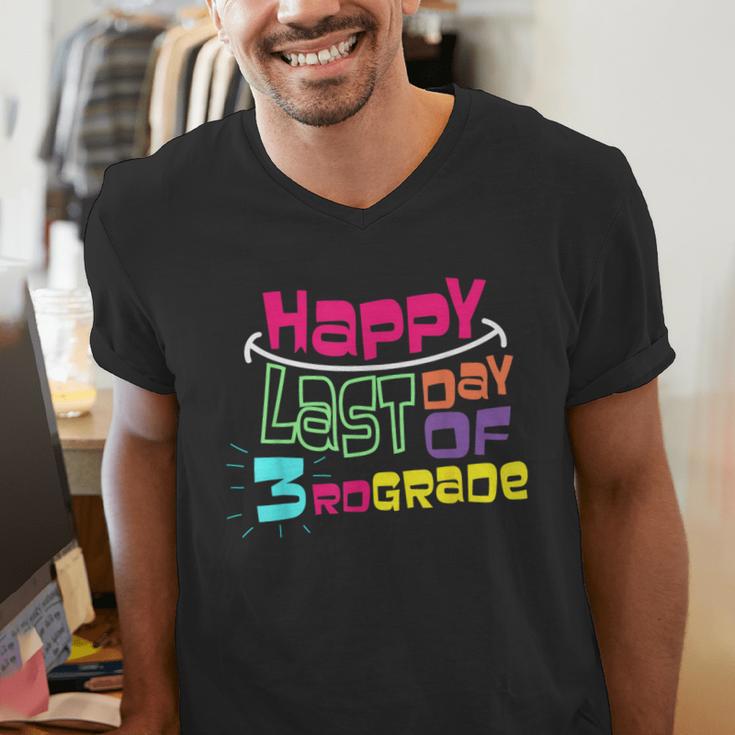 Sweet Happy Last Day Of 3rd Grade Kids GraduationMen's V-Neck T-Shirt