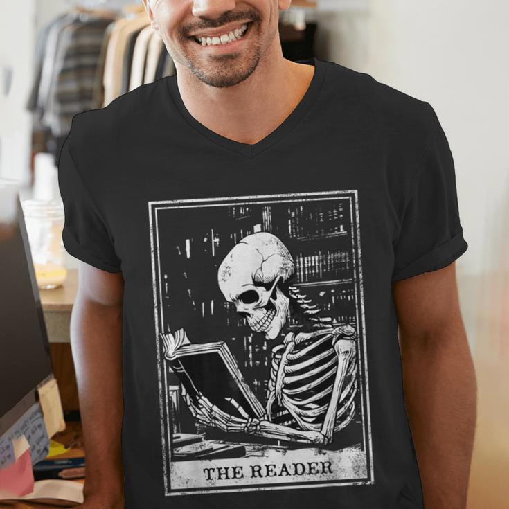 Tarot Card Shirt The Reader Tarot Skeleton Reading Book Men's V-Neck T-Shirt
