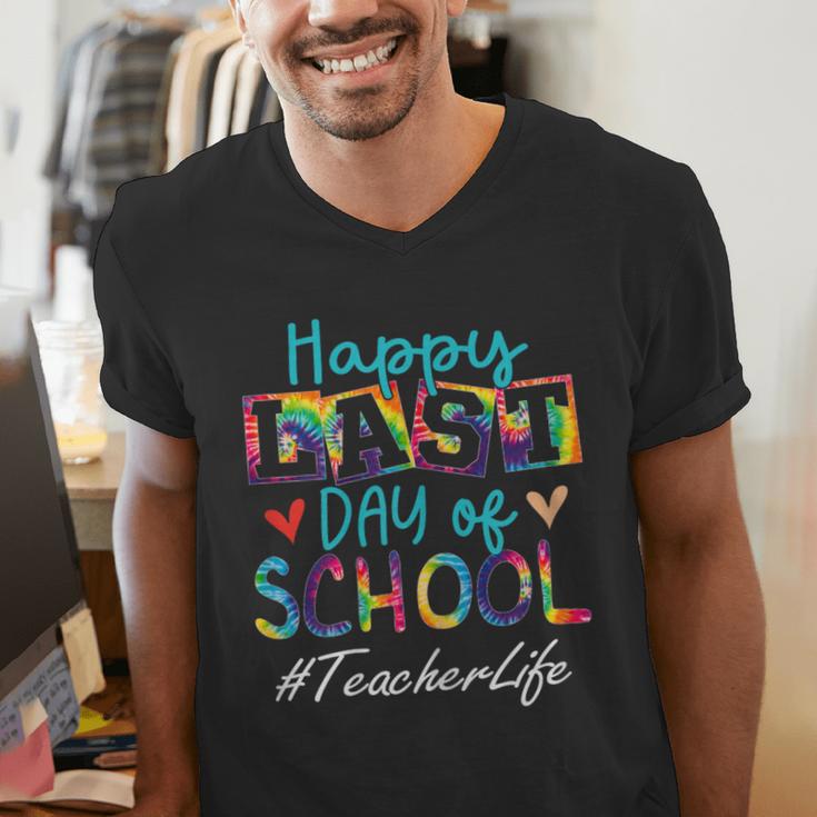 Teacher Happy Last Day Of School Women Men Graduation Men's V-Neck T-Shirt