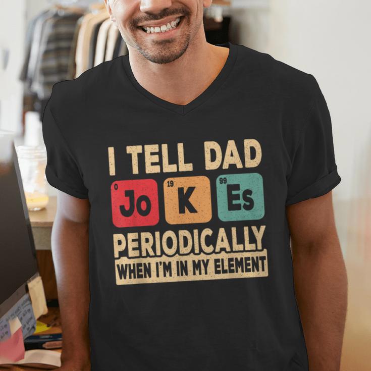 I Tell Dad Jokes Periodically Retro Papa Fathers Day Men Men's V-Neck T-Shirt