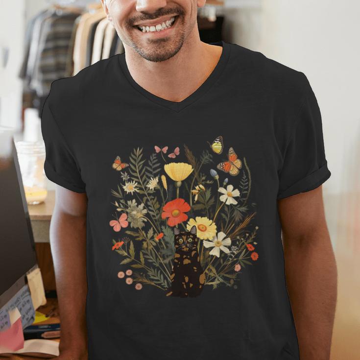 Tortie Cat Owner Flowers Tortie Cat Mom Tortie Cat Dad For Men Women Kids Men's V-Neck T-Shirt