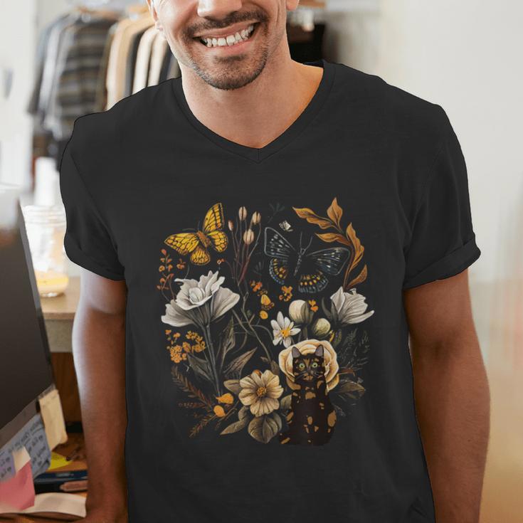Tortie Cat Owner Flowers Tortie Cat Mom Tortie Cat Dad Men's V-Neck T-Shirt