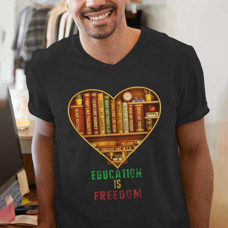 History Education Is Freedom Books Black History Heart Men's V-Neck T-Shirt