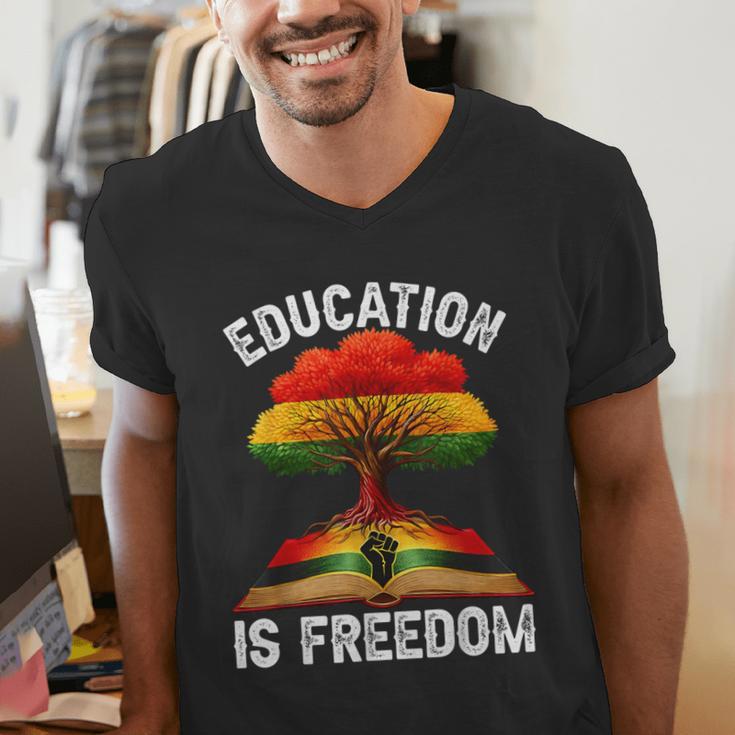 History Education Is Freedom Books Black History Men's V-Neck T-Shirt