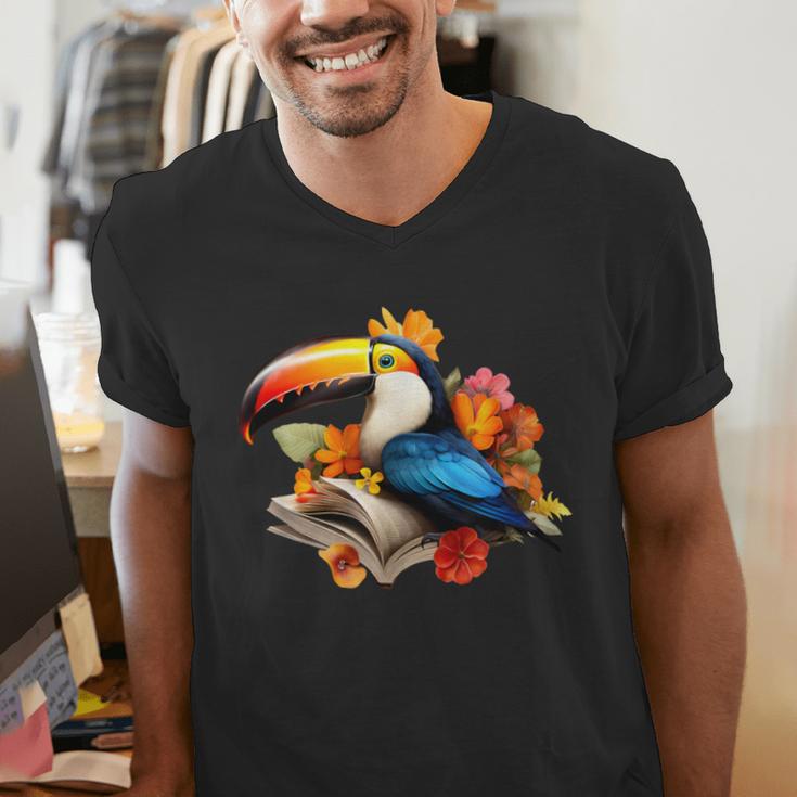 Toucan Reading Book Men's V-Neck T-Shirt