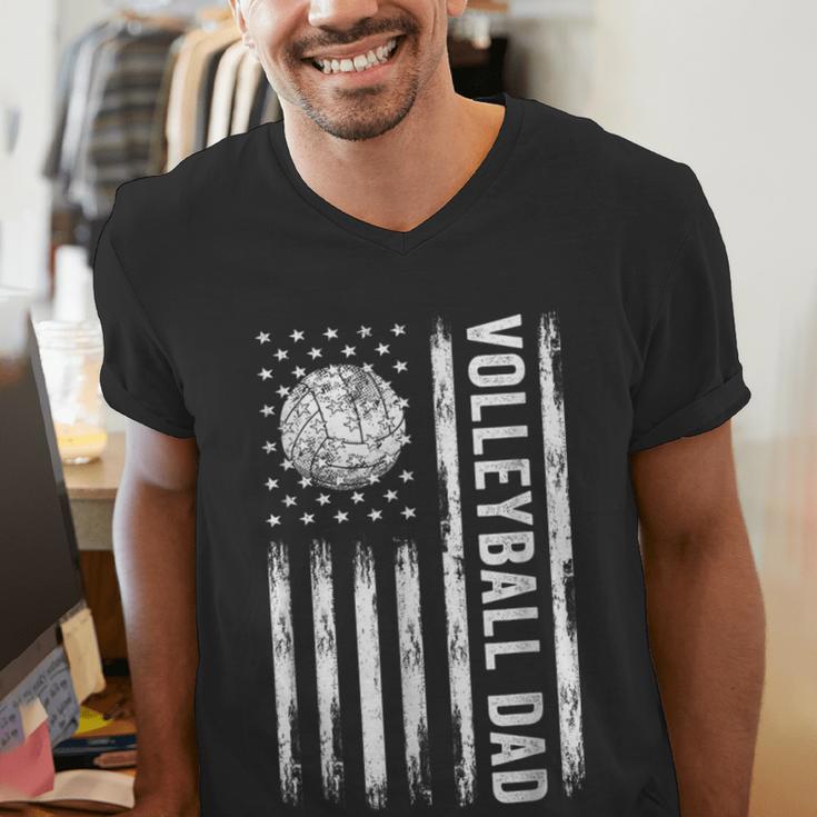USA Flag Volleyball Dad Father's Day Men's V-Neck T-Shirt