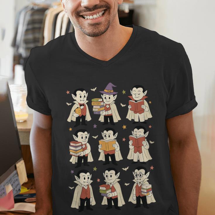 Vampire Reading Books Halloween Cute Teens Kids Men's V-Neck T-Shirt Vampire Reading Books Halloween Cute Teens Kids Men's V-Neck T-Shirt