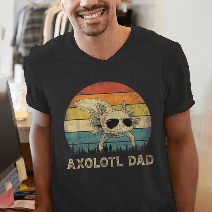 Vintage Axolotl Dad Axolotl Lovers Daddy Father's Day Men's V-Neck T-Shirt