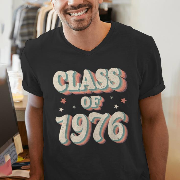 Vintage Class Of 1976 76 High School Graduation Men's V-Neck T-Shirt
