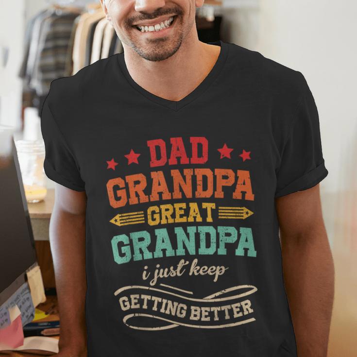 Vintage Great Grandpa For Fathers Day Dad Papa Grandpa Men's V-Neck T-Shirt Vintage Great Grandpa For Fathers Day Dad Papa Grandpa Men's V-Neck T-Shirt