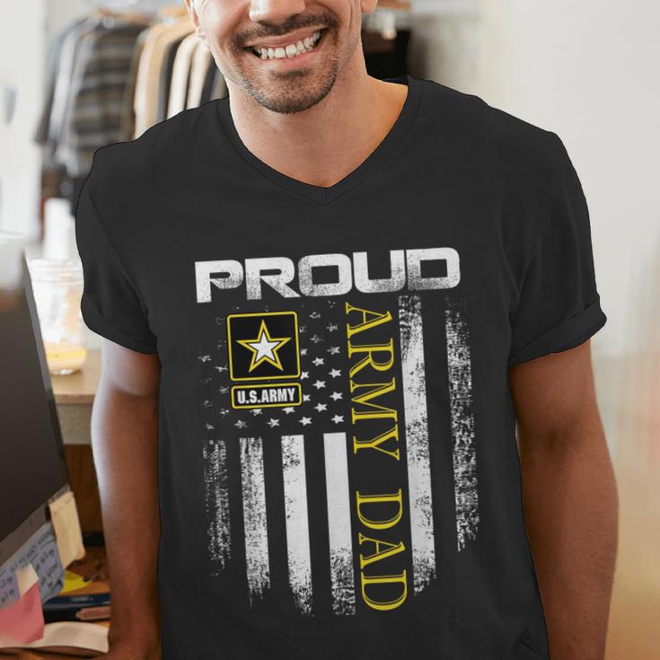 Vintage Proud Army Dad With American Flag Men's V-Neck T-Shirt