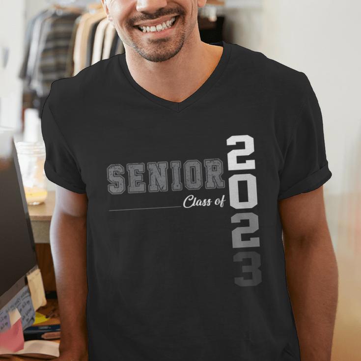 Vintage Senior Class Of 2023 Senior Graduation 2023 Men's V-Neck T-Shirt