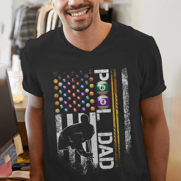 Vintage USA Flag Billiards Player Proud Pool Dad Men's V-Neck T-Shirt Vintage USA Flag Billiards Player Proud Pool Dad Men's V-Neck T-Shirt