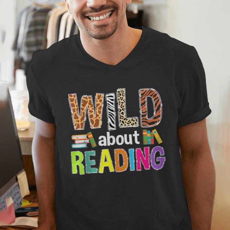 Wild About Reading Library Day Reading Books & Bookworm Men's V-Neck T-Shirt