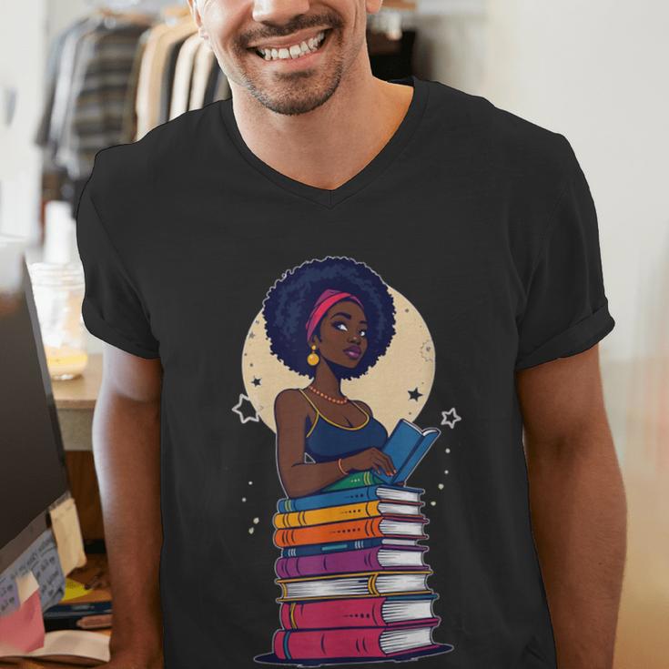 Woman And Books Stack Afro Girl Reading Lover Men's V-Neck T-Shirt
