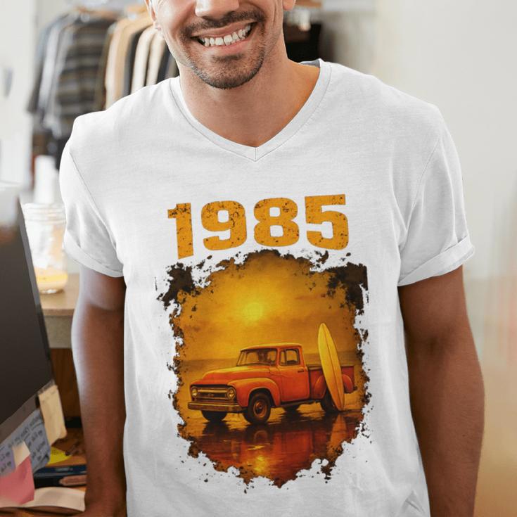 1985 Vintage Sunset Surf Truck Retro Beach Nostalgia Men's V-Neck T-Shirt