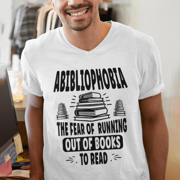 Abibliophobia Definition Book Reading Lover Fans Text Men's V-Neck T-Shirt