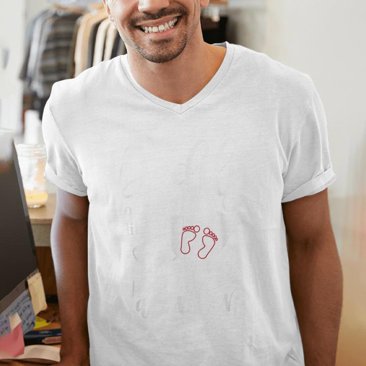 Baby Reveal Valentine Pregnancy Announce Daddy Shirt Men's V-Neck T-Shirt