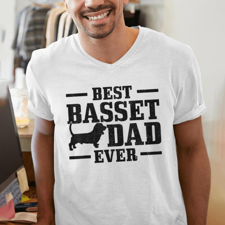 Basset Dad Dog Papa Basset Hound Men Men's V-Neck T-Shirt