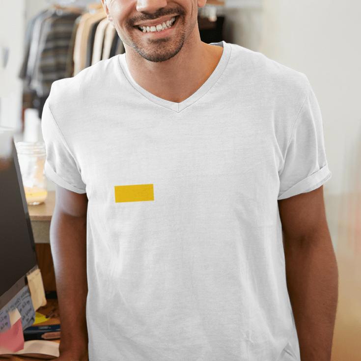 Best Expecting Dad Dad To Be Men's V-Neck T-Shirt