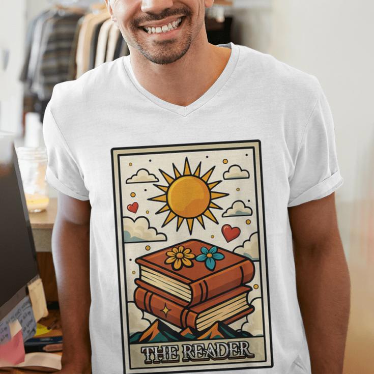 Book Reading Tarot Card The Reader Men's V-Neck T-Shirt Book Reading Tarot Card The Reader Men's V-Neck T-Shirt