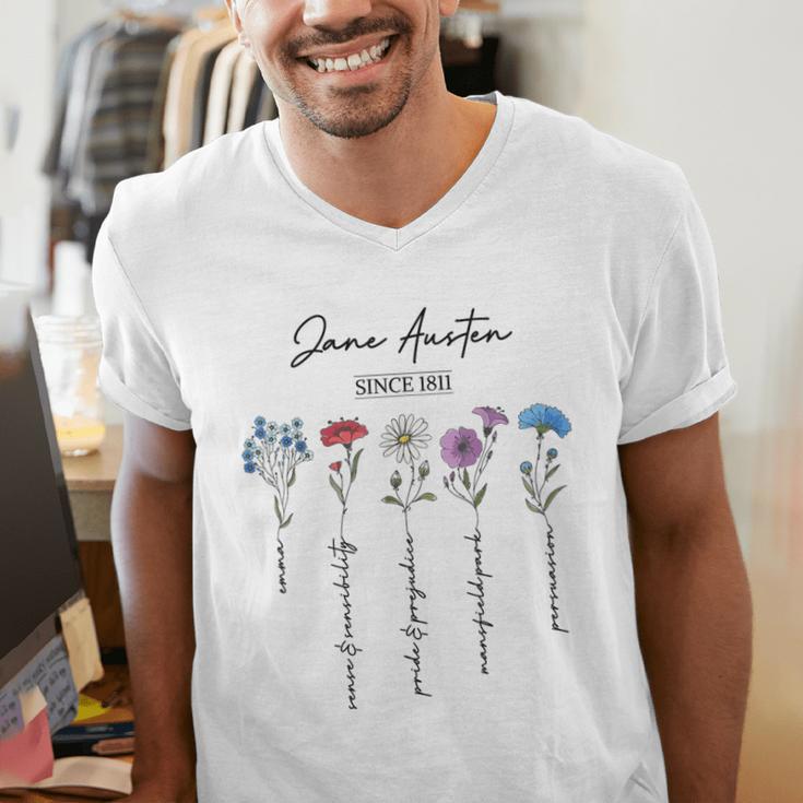 Bookish Feminist Jane Austen Fan Jane Austen Flower Books Men's V-Neck T-Shirt
