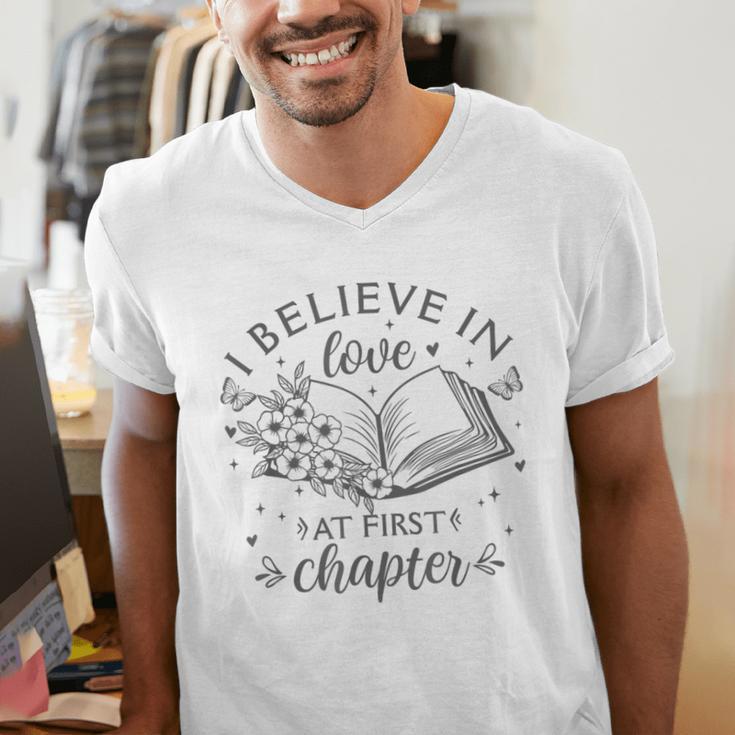 Books I Believe In Love At First Chapter Book Lover Men's V-Neck T-Shirt