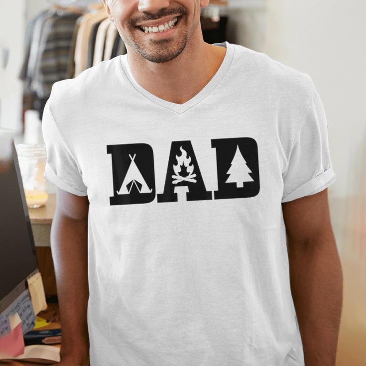 Camping Dad Father's Day Outdoor Bushcraft Camper Men's V-Neck T-Shirt