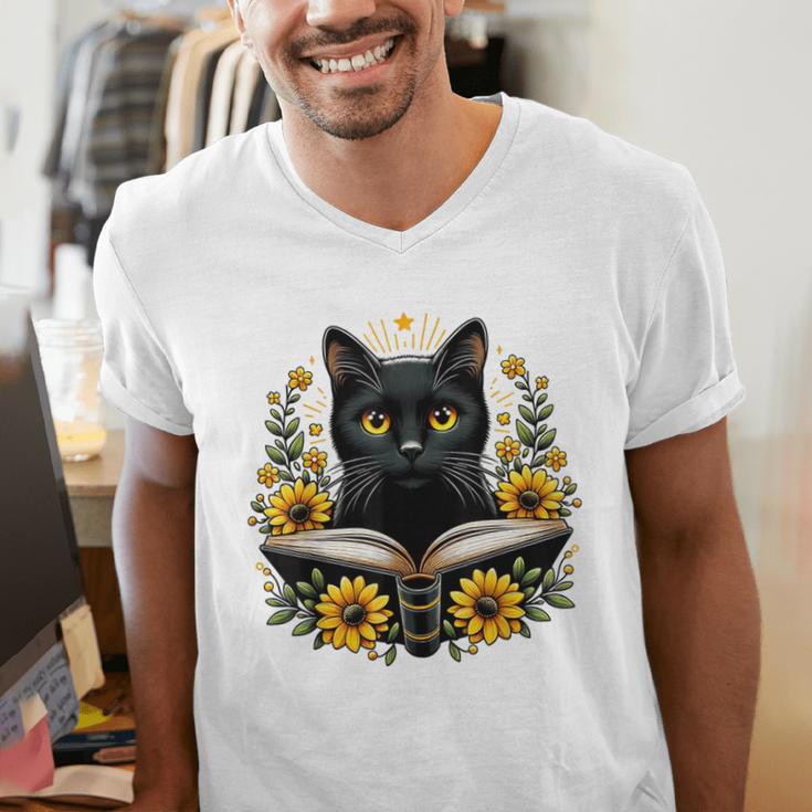 Cat For Women Book Lover Cute Cat And Book Men's V-Neck T-Shirt