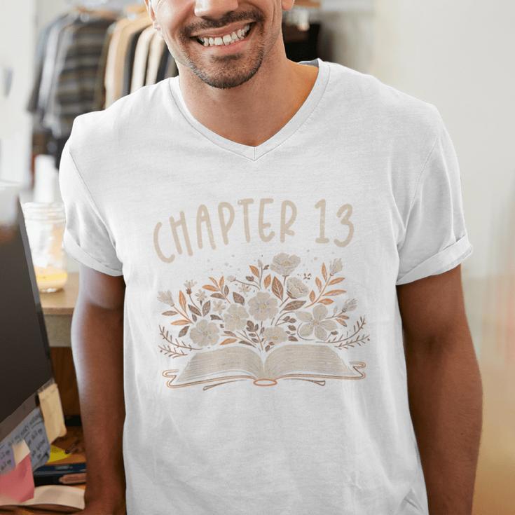 Chapter 13th Birthday Bookworm 13 Years Old For Book Lovers Men's V-Neck T-Shirt