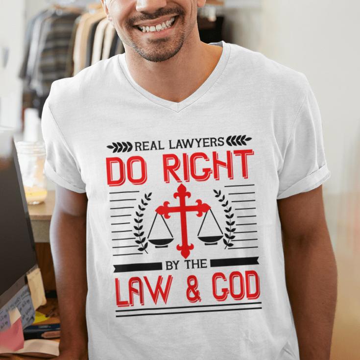 Christian Lawyer Attorney Law Student Graduation Exam Men's V-Neck T-Shirt