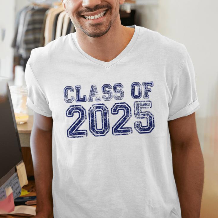 Class Of 2025 Grow With Me Future Graduation Year Men's V-Neck T-Shirt