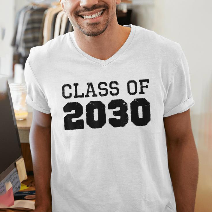 Class Of 2030 Future Graduation Vintage T-Shirt Men's V-Neck T-Shirt