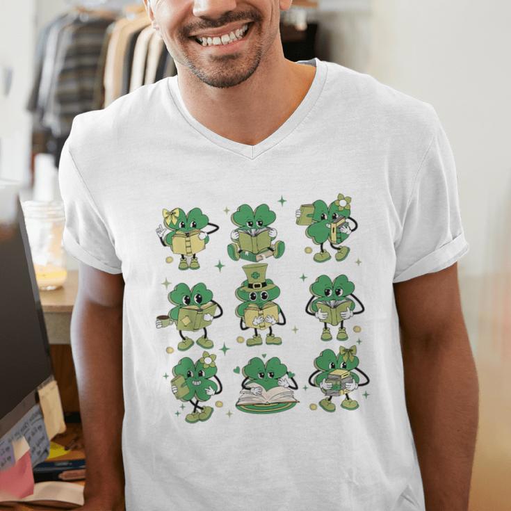 Cute Shamrock Reading Books St Patrick's Day Teacher Reading Men's V-Neck T-Shirt Cute Shamrock Reading Books St Patrick's Day Teacher Reading Men's V-Neck T-Shirt