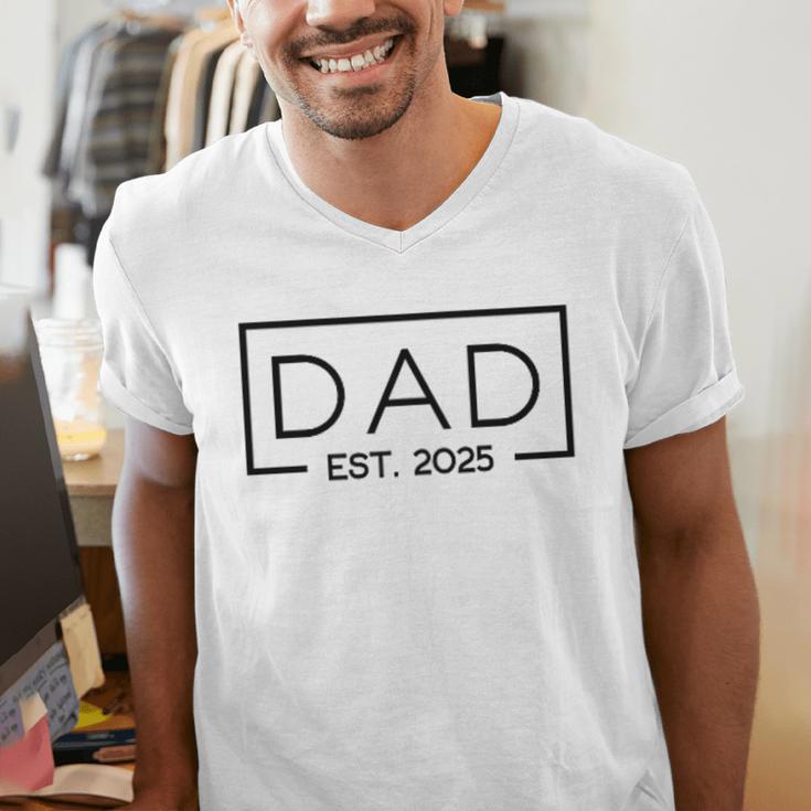 Dad 2025 Father 2025 Dad Since 2025 Dad Est 2025 Men's V-Neck T-Shirt