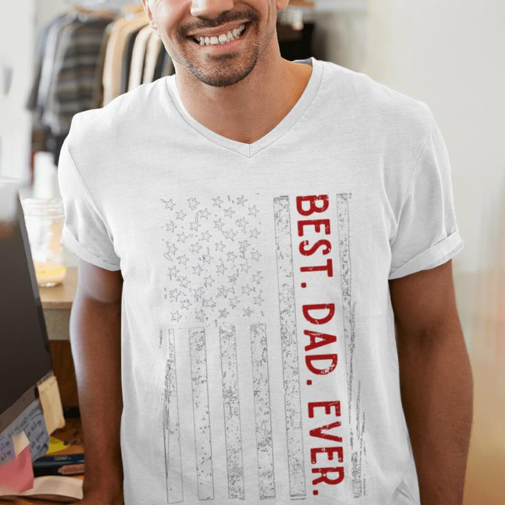 Distressed US American Flag Father Shirt Best Dad Ever Men's V-Neck T-Shirt