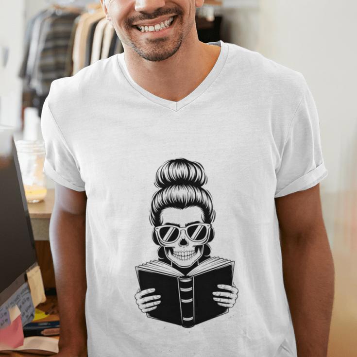 Good Girls Read Bad Books Skeleton Men's V-Neck T-Shirt Good Girls Read Bad Books Skeleton Men's V-Neck T-Shirt