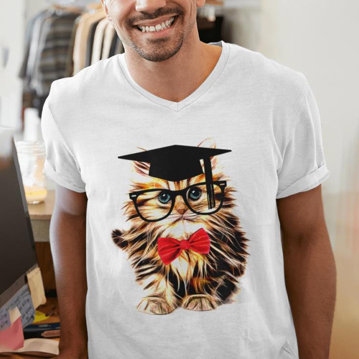 Graduation Cat Class Of 2023 Men's V-Neck T-Shirt
