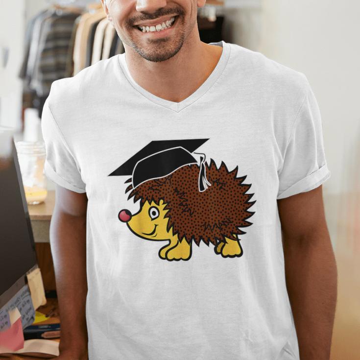 Graduation Hedgehog 2017 Graduate Graduation T-Shirt Men's V-Neck T-Shirt