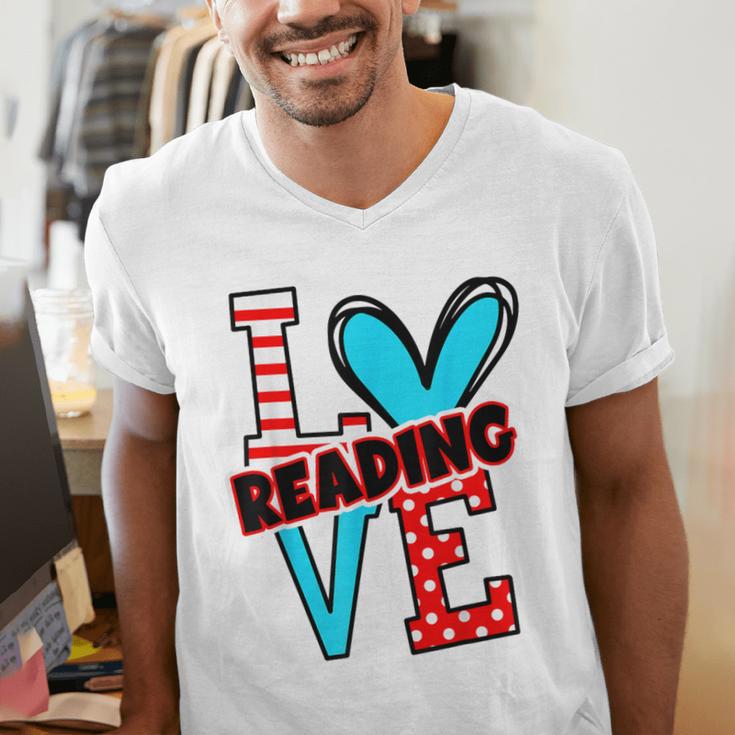 I Heart Books Love Reading Red And Stripe Animated Cat For Men Women Girls Kids Men's V-Neck T-Shirt