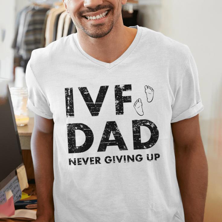 IVF Dad Retrieval Day Infertility Transfer Father Men's V-Neck T-Shirt