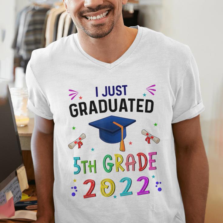 I Just Graduated 5th Grade Graduation Class 2022 Graduate Men's V-Neck T-Shirt