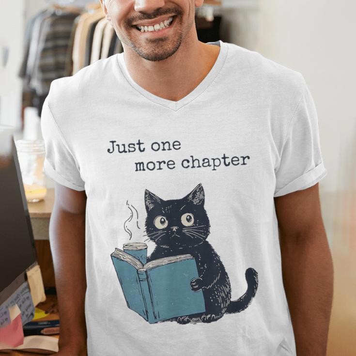 Just One More Chapter Bookworm Cat Book Lover Men's V-Neck T-Shirt Just One More Chapter Bookworm Cat Book Lover Men's V-Neck T-Shirt