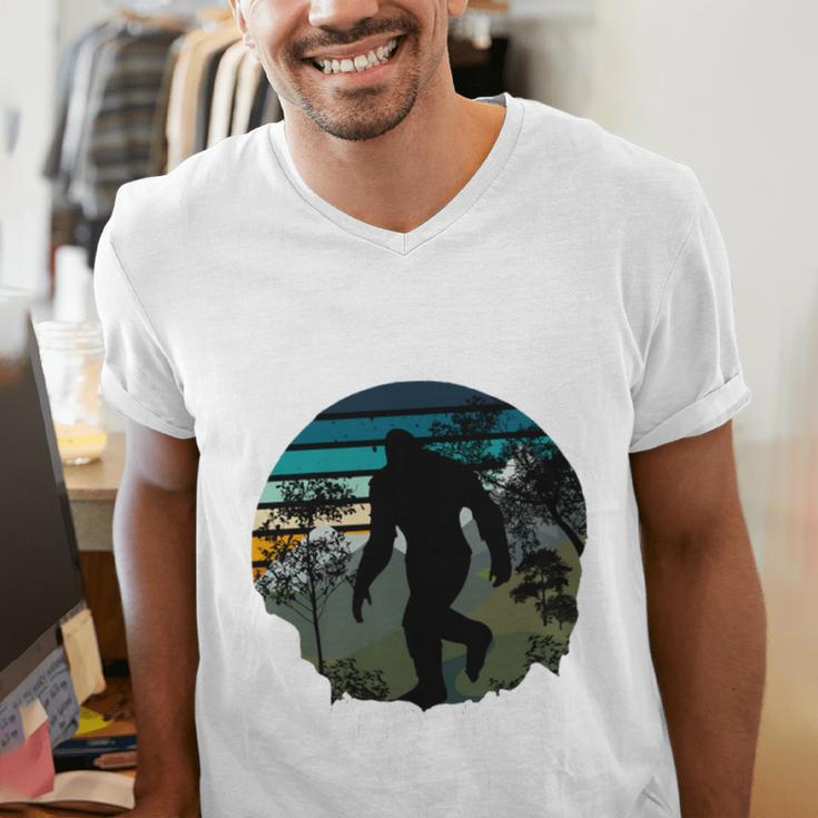 Just Me And My Yeti Retro Sunset Mountain Hiking Introvert Men's V-Neck T-Shirt Just Me And My Yeti Retro Sunset Mountain Hiking Introvert Men's V-Neck T-Shirt