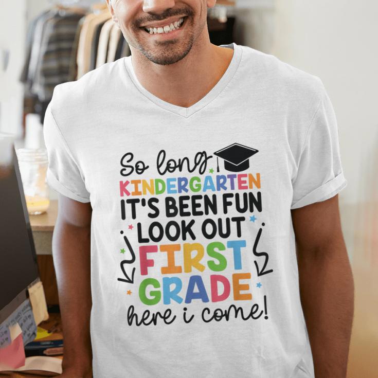 Kindergarten Graduation Graduate 1st Grade Here I Come Kids Men's V-Neck T-Shirt
