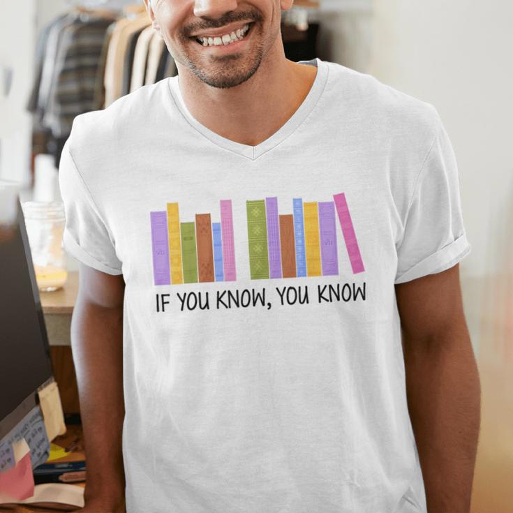 If You Know You Know 6 7 Reading Books Lovers Men's V-Neck T-Shirt
