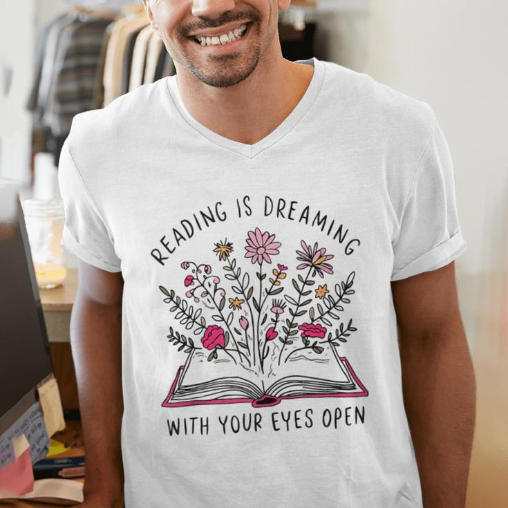 Librarian Cute Bookish It's A Good Day To Read A Book Lover Men's V-Neck T-Shirt
